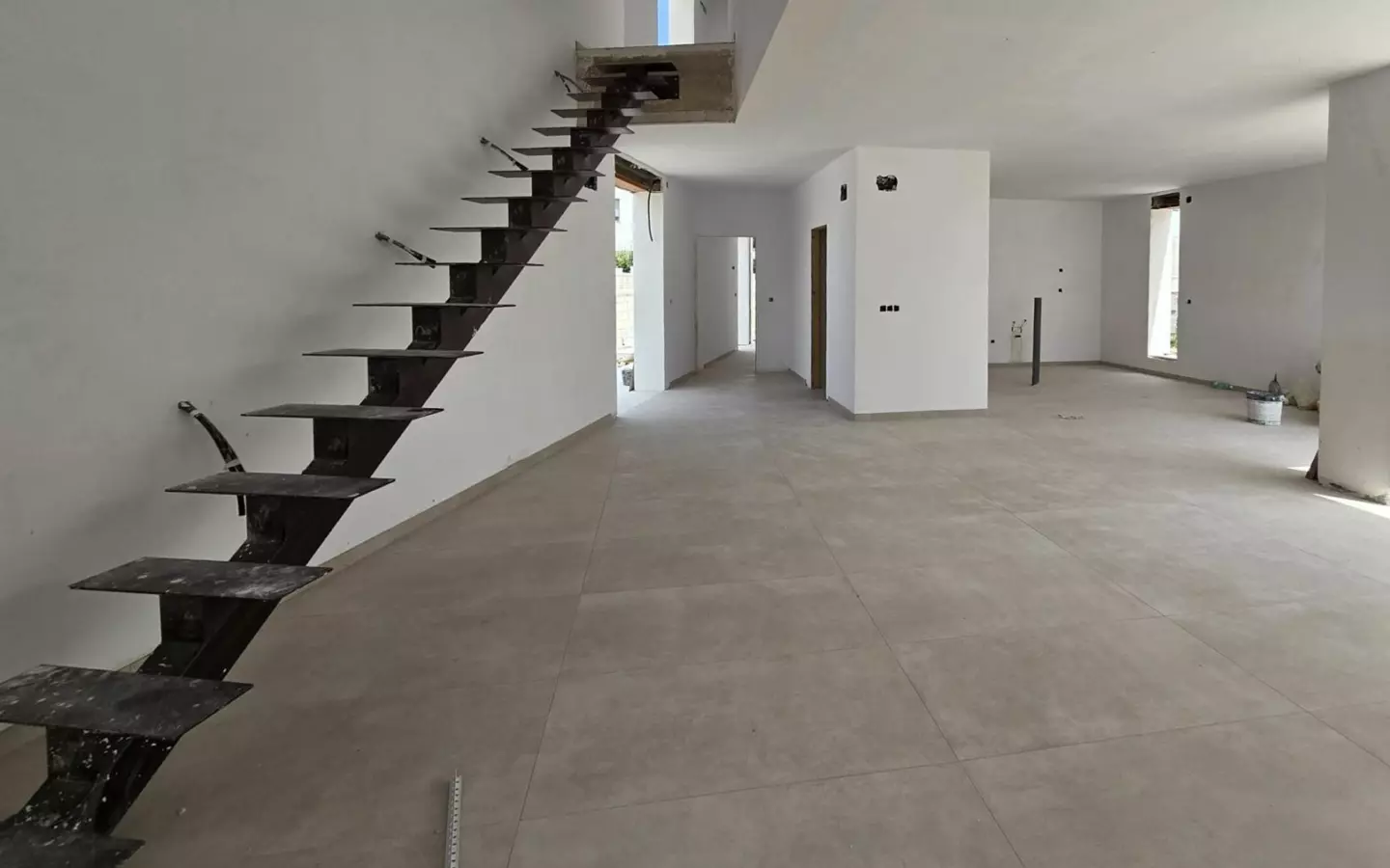 3-bedroom Villa In Els Poblets, Spain (225 M²)