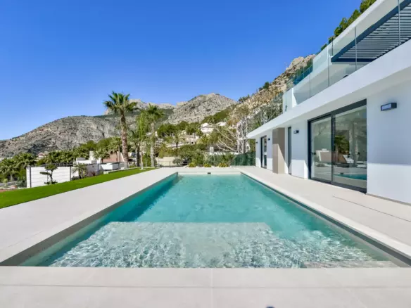 5-bedroom Villa In Altea, Spain (390 M²)
