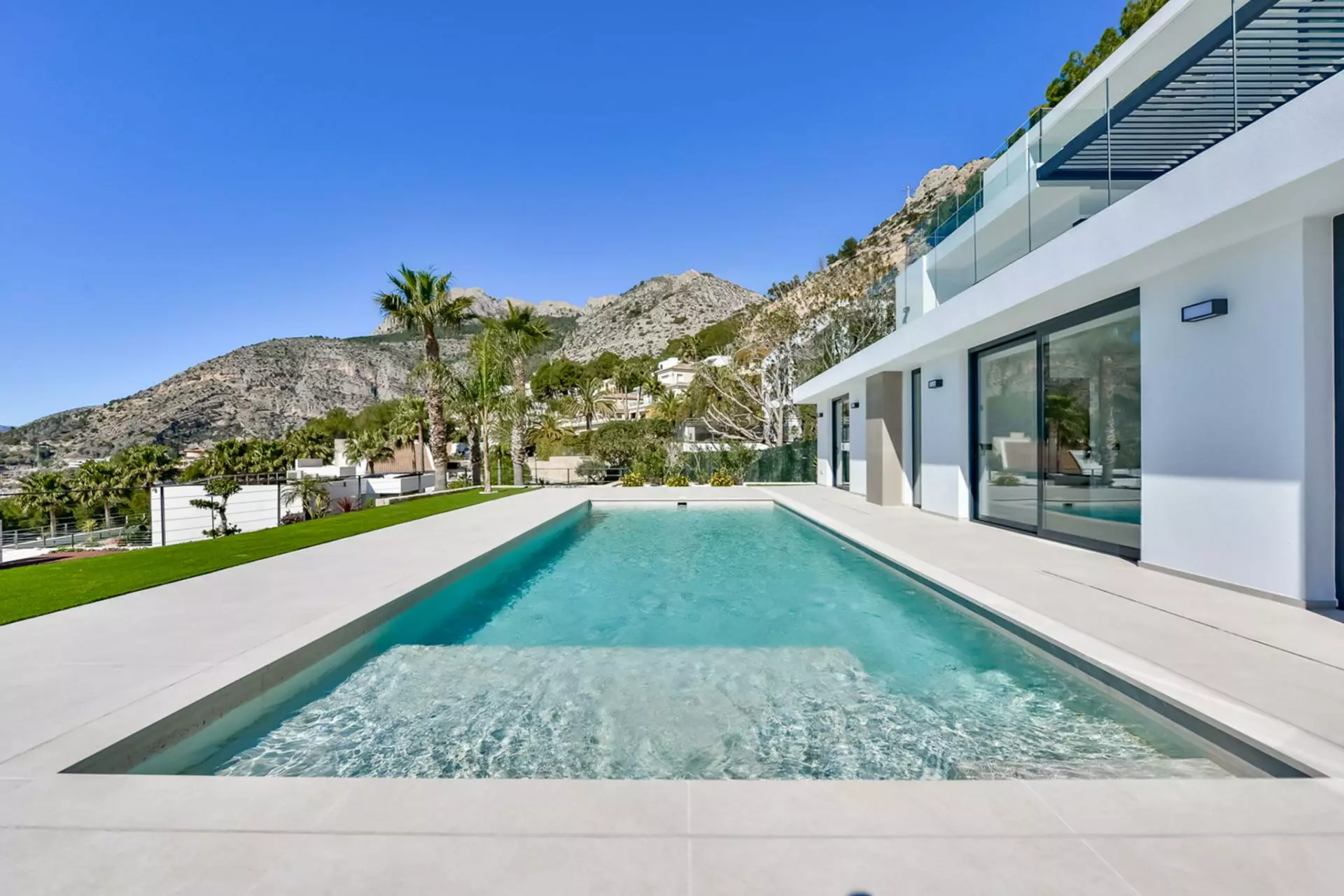 2-6-b90f96 5-bedroom Villa In Altea, Spain (390 M²)