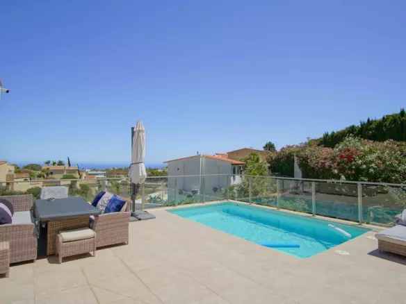 4-bedroom Villa In Benitachell, Spain (199 M²)
