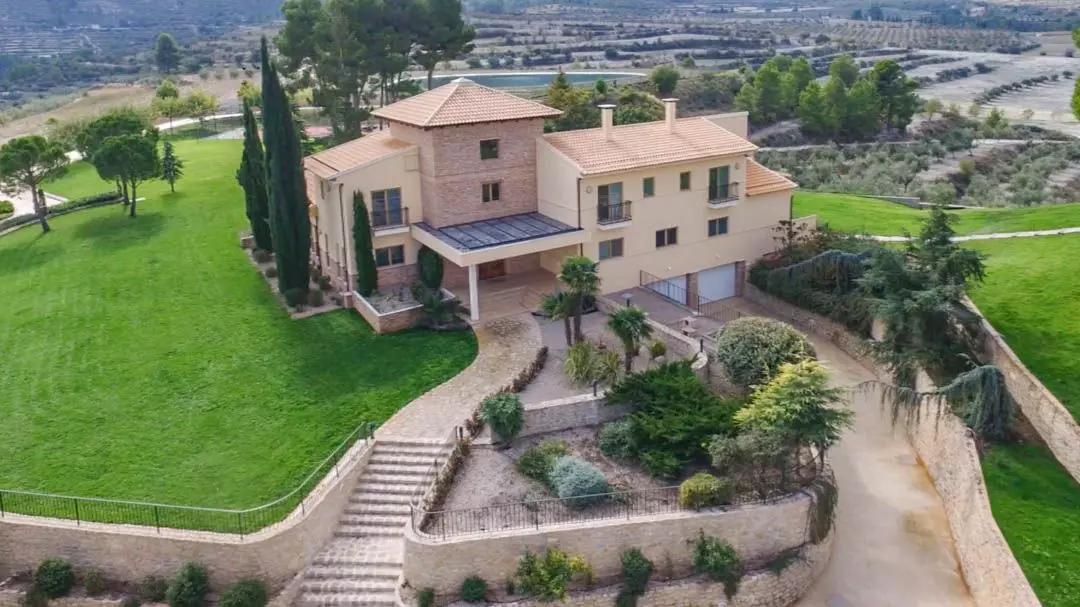 7-bedroom Villa In Penaguila, Spain (1.529 M²)