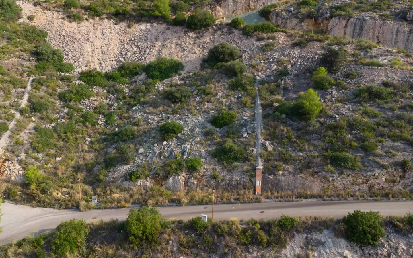 Plot In Jalon – Xalo, Spain (653 M² Plot)