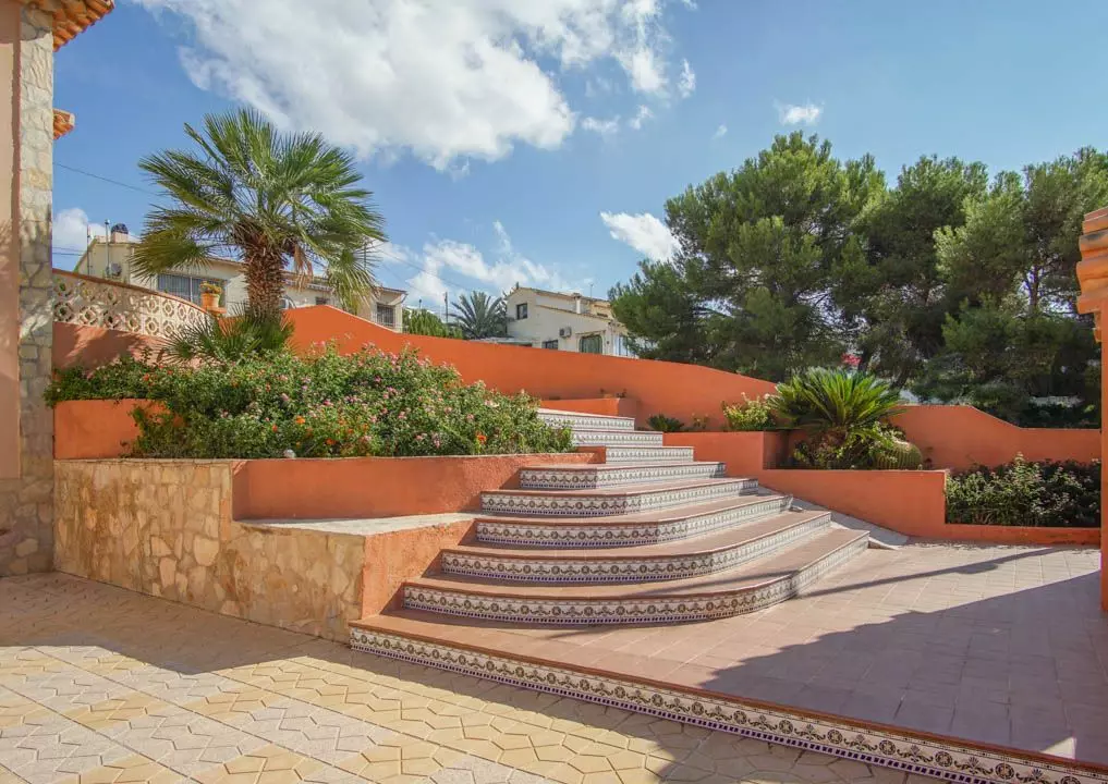 5-bedroom Villa In Calpe, Spain (345 M²)