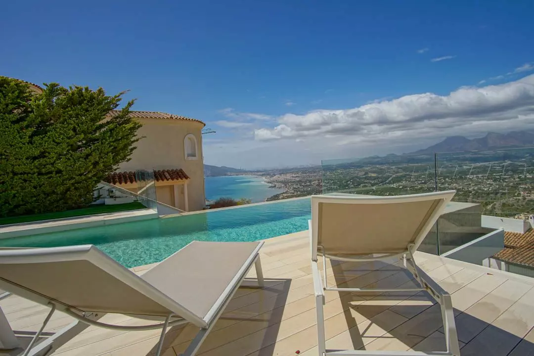 6-bedroom Villa In Altea, Spain (547 M²)