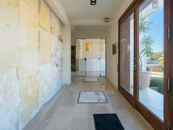 3-bedroom Commercial Unit In Benissa, Spain (301 M²)