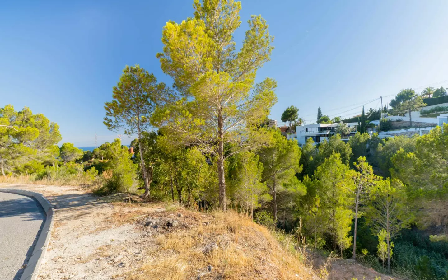 Plot In Altea, Spain (2.120 M² Plot)