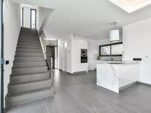 3-bedroom Villa In Jávea – Xàbia, Spain (374 M²)