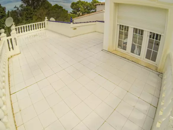 6-bedroom Villa In Denia, Spain (411 M²)