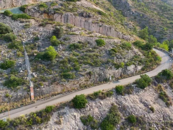 Plot In Jalon – Xalo, Spain (653 M² Plot)