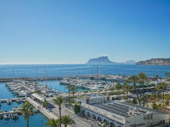 Plot In Moraira, Spain (811 M² Plot)