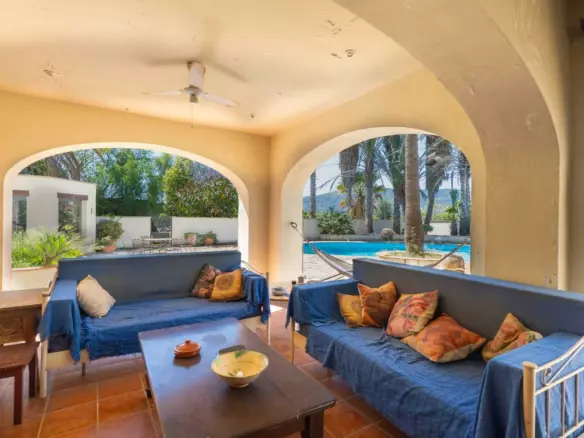 5-bedroom Villa In Ondara, Spain (1.025 M²)