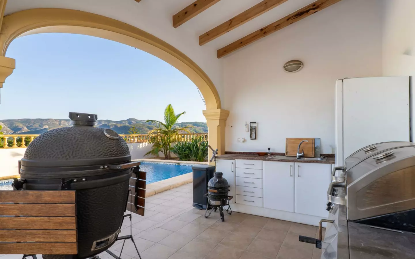 4-bedroom Villa In Beniarbeig, Spain (376 M²)