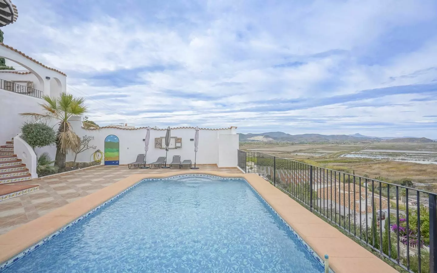 5-bedroom Villa In El Rafol D’almunia, Spain (307 M²)