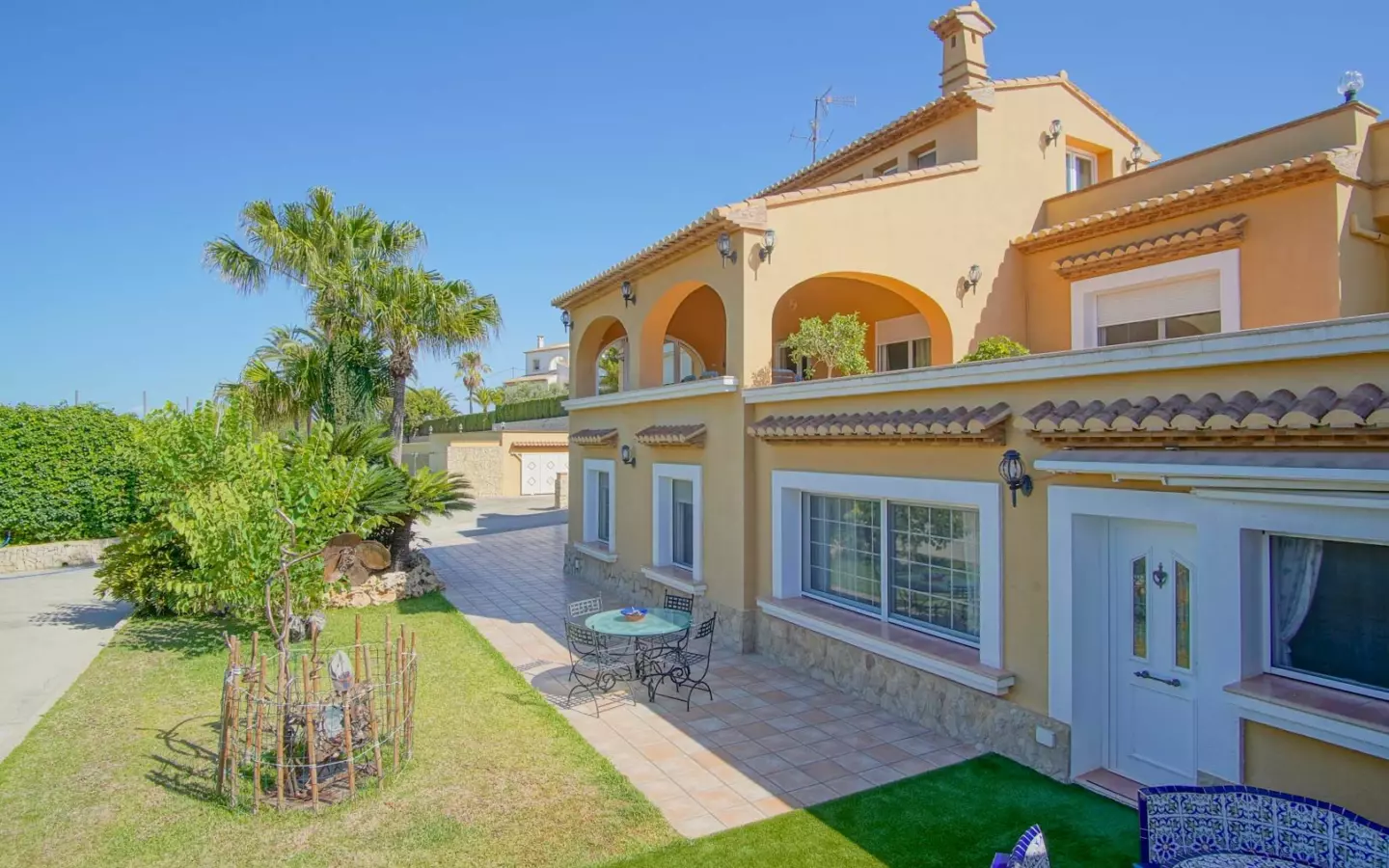 8-bedroom Villa In Benissa, Spain (696 M²)