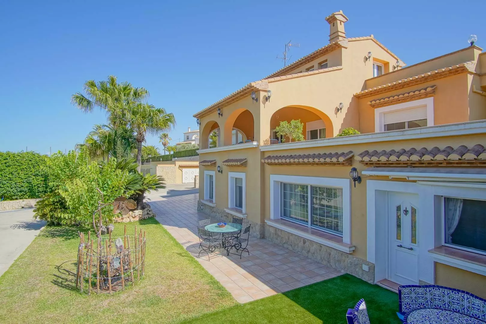 2-7-9dc3f2 8-bedroom Villa In Benissa, Spain (696 M²)
