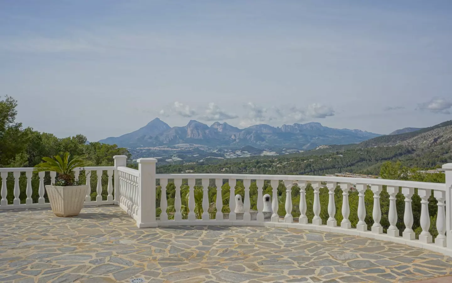 4-bedroom Villa In Altea, Spain (400 M²)