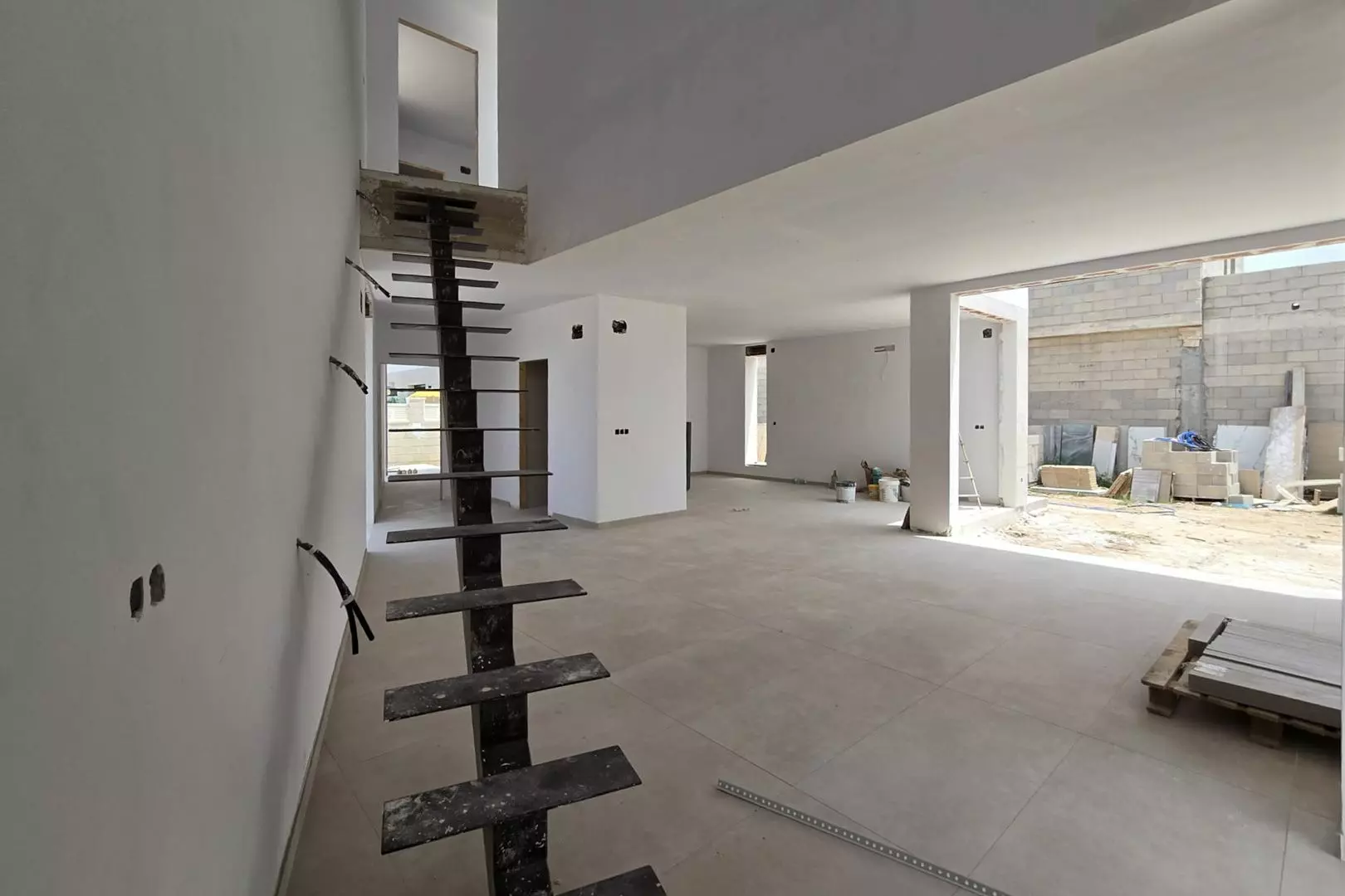 3-bedroom Villa In Els Poblets, Spain (225 M²)