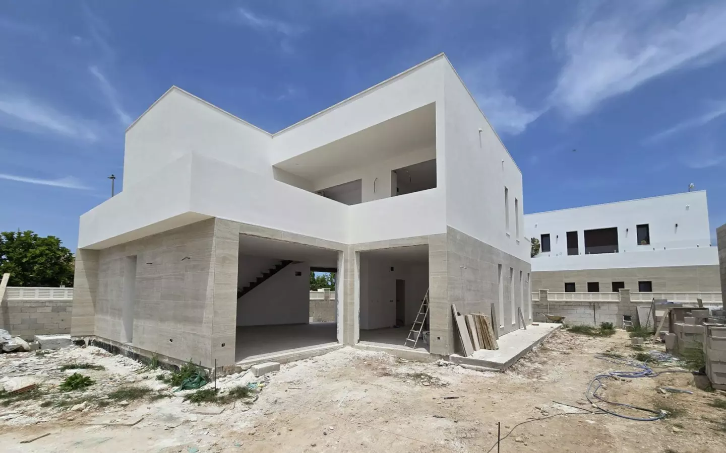 3-bedroom Villa In Els Poblets, Spain (225 M²)