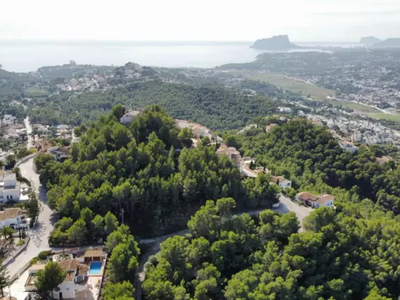 Plot In Moraira, Spain (1.443 M² Plot)