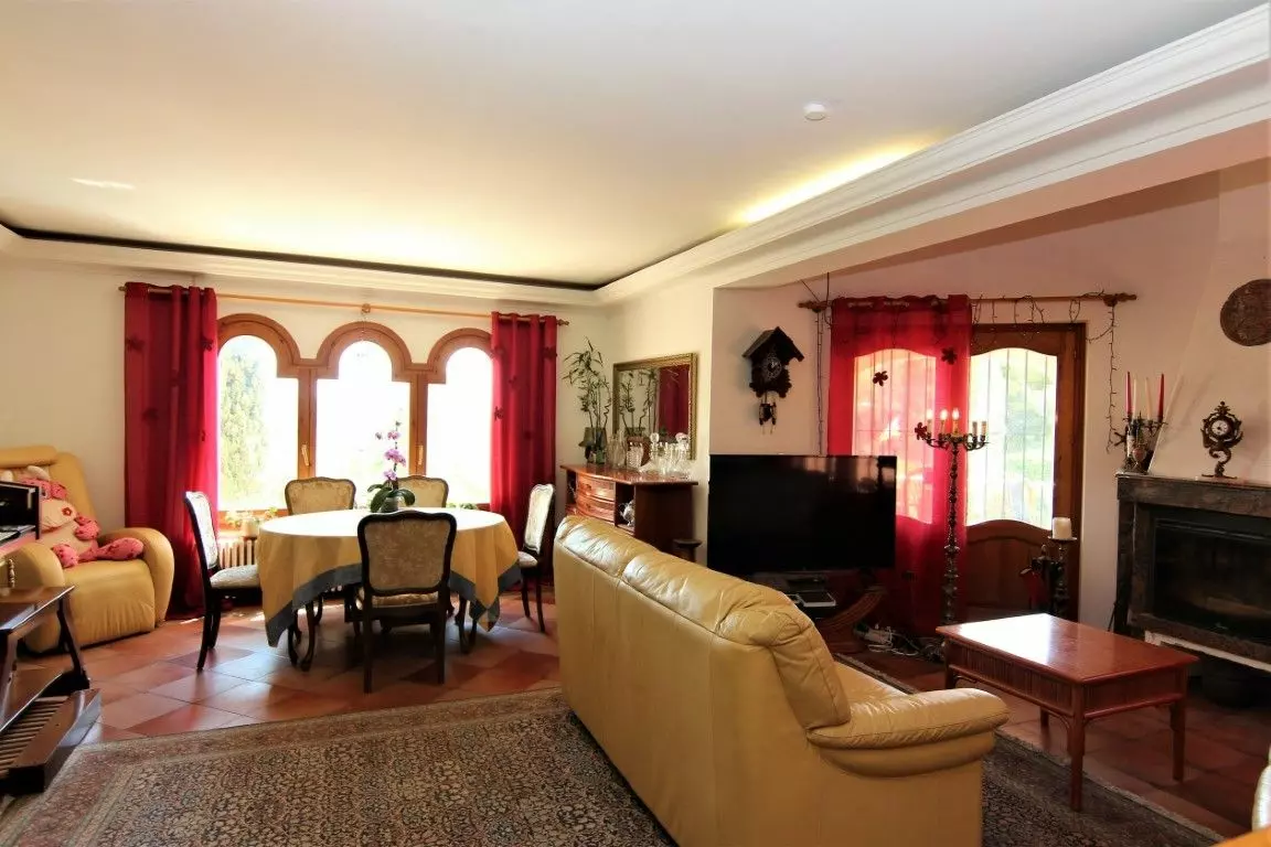 8-bedroom Villa In Benissa, Spain (392 M²)