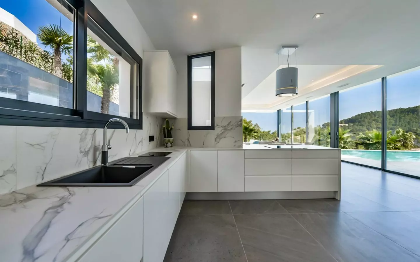 3-bedroom Villa In Jávea – Xàbia, Spain (374 M²)