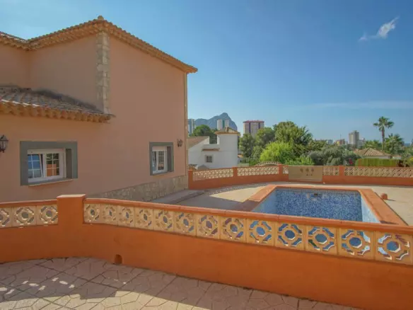 5-bedroom Villa In Calpe, Spain (345 M²)