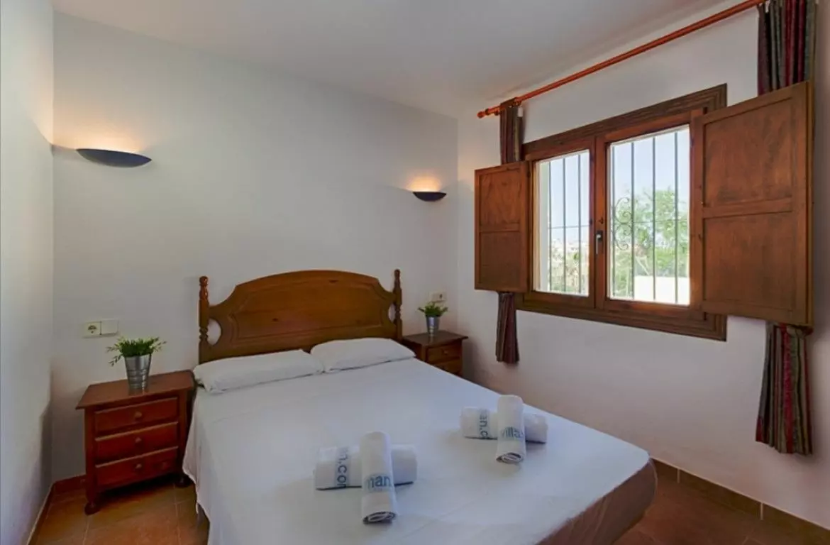 3-bedroom Villa In Calpe, Spain (90 M²)