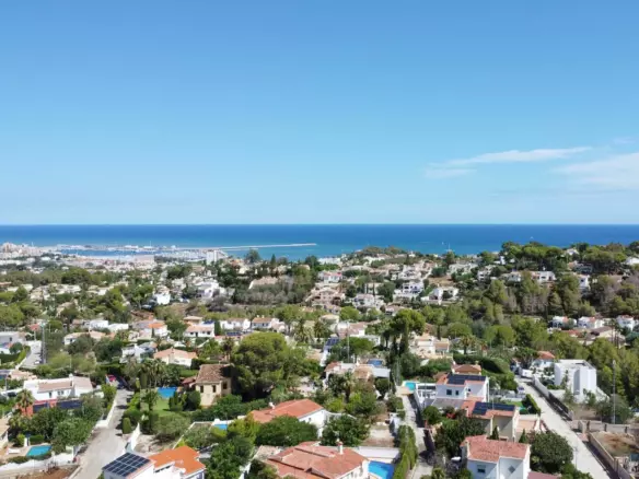 Plot In Denia, Spain (1.240 M² Plot)