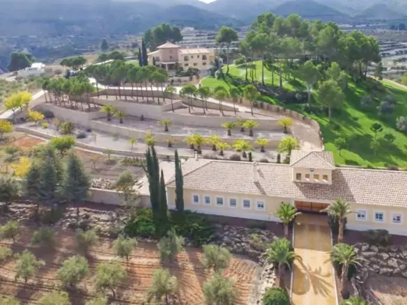 7-bedroom Villa In Penaguila, Spain (1.529 M²)