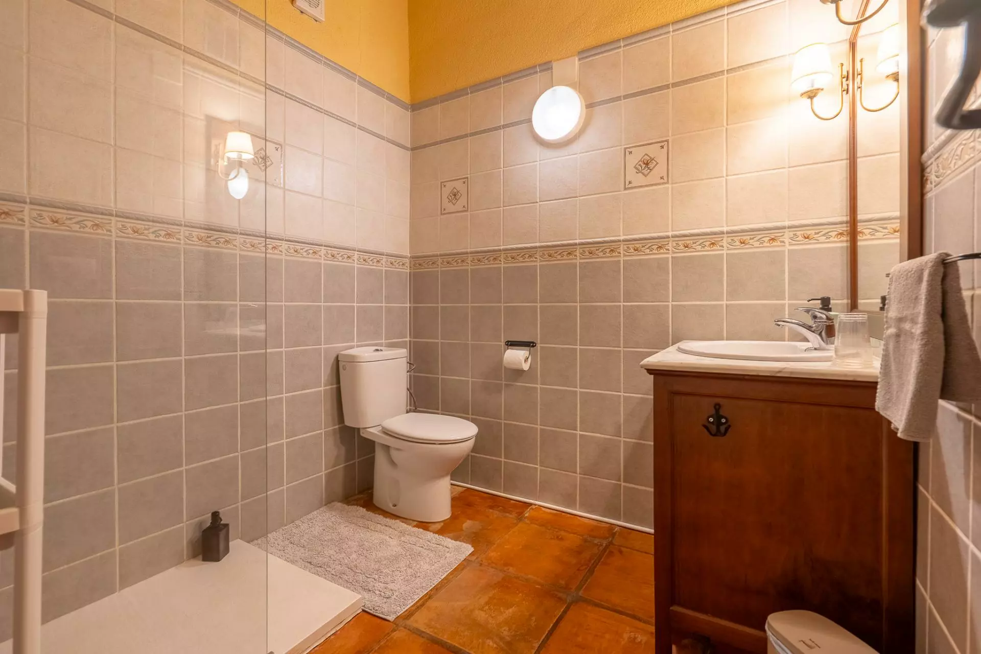 6-bedroom Commercial Unit In Sagra, Spain (426 M²)