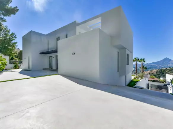 5-bedroom Villa In Altea, Spain (390 M²)