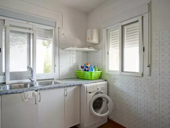 2-bedroom Villa In Denia, Spain (179 M²)