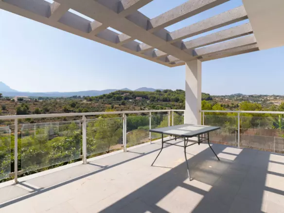 3-bedroom Villa In Calpe, Spain (120 M²)