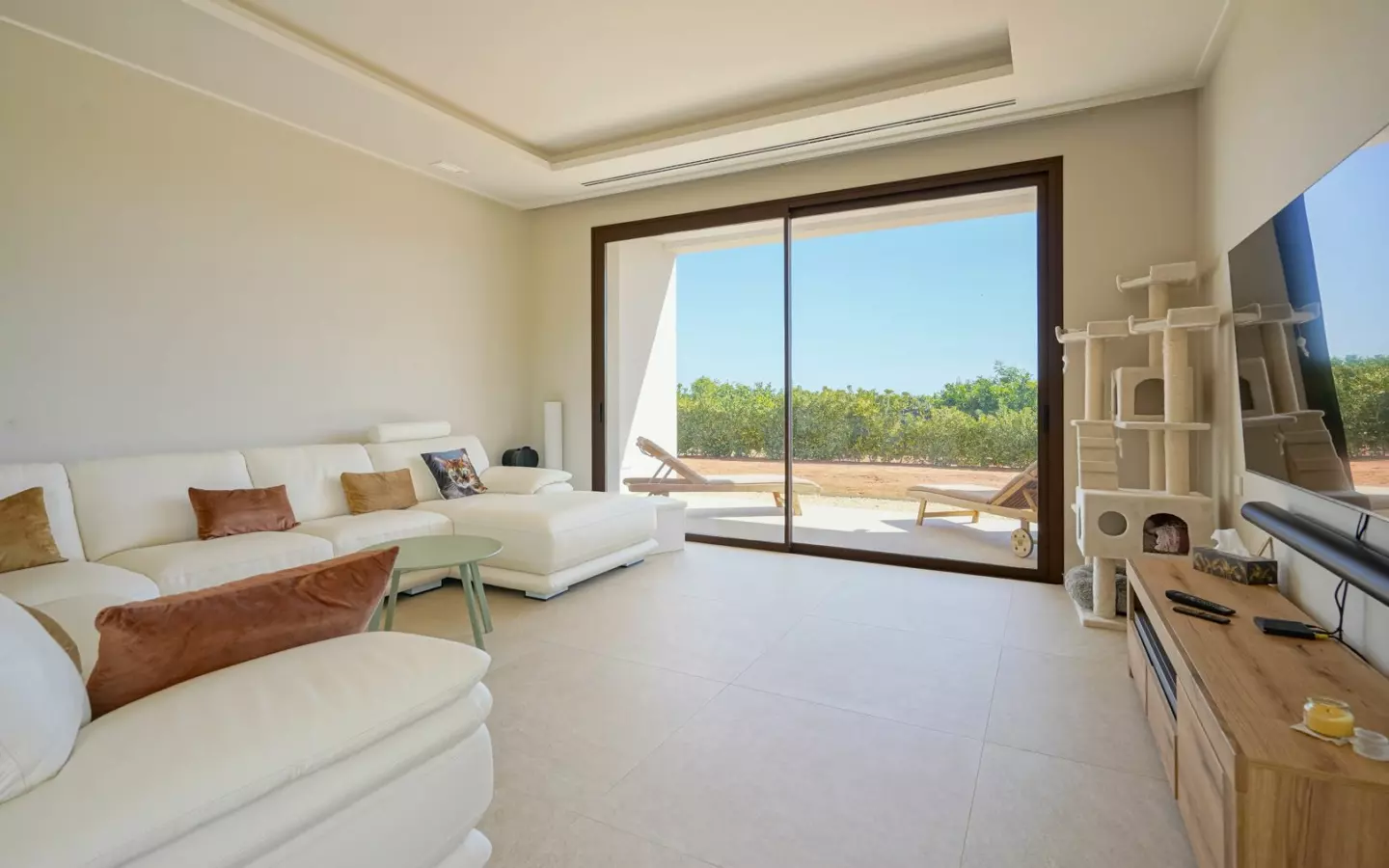 3-bedroom Villa In Pedreguer, Spain (225 M²)
