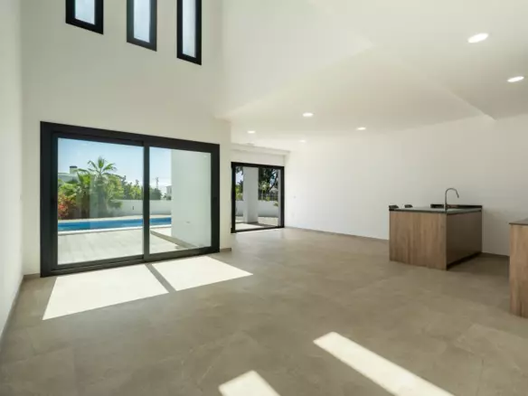 3-bedroom Villa In Benissa, Spain (202 M²)