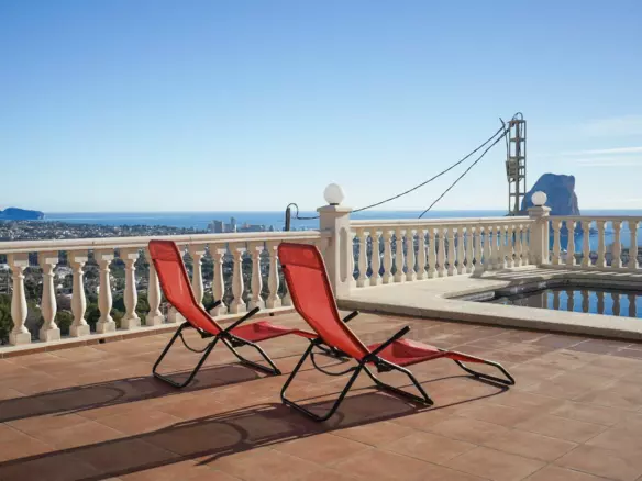 4-bedroom Villa In Calpe, Spain (264 M²)