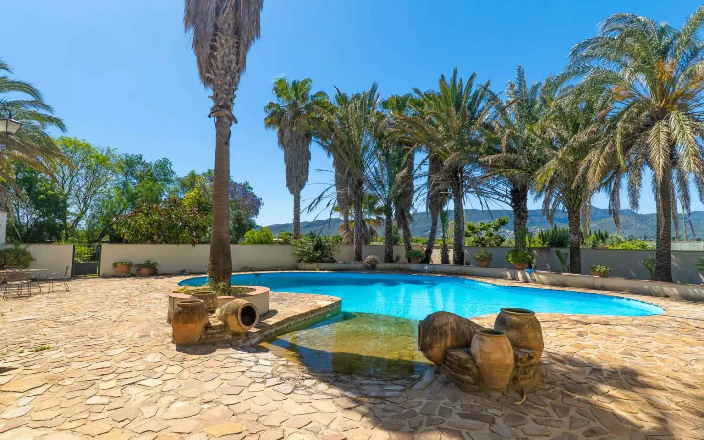 5-bedroom Villa In Ondara, Spain (1.025 M²)