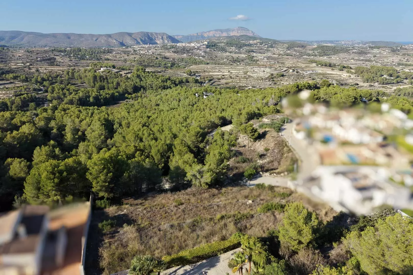 Plot In Moraira, Spain (1.047 M² Plot)