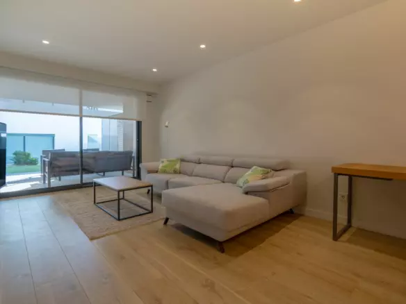 2-bedroom Apartment In Benitachell, Spain (148 M²)