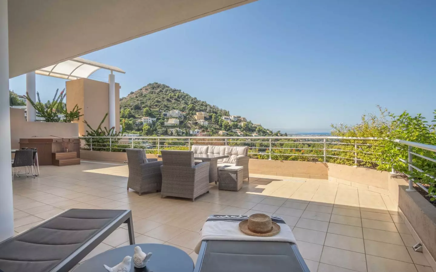 3-bedroom Apartment In Pedreguer, Spain (310 M²)