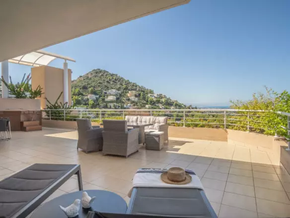 3-bedroom Apartment In Pedreguer, Spain (310 M²)