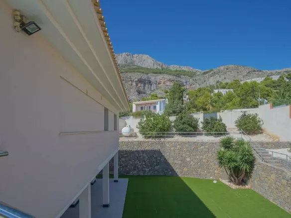 5-bedroom Villa In Altea, Spain (680 M²)