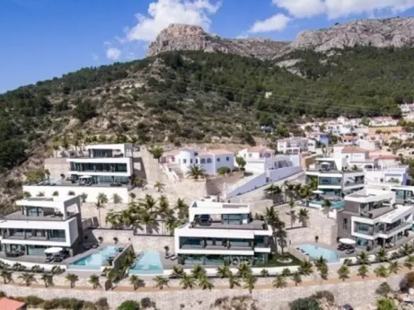 4-bedroom Villa In Calpe, Spain (410 M²)