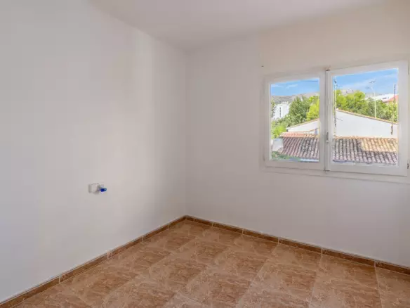 2-bedroom Apartment In Calpe, Spain (66 M²)