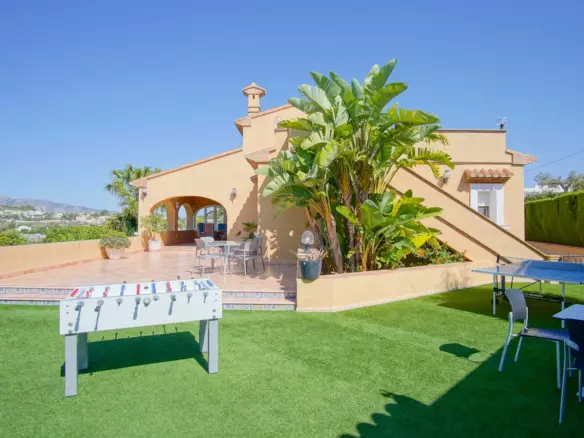 8-bedroom Villa In Benissa, Spain (696 M²)