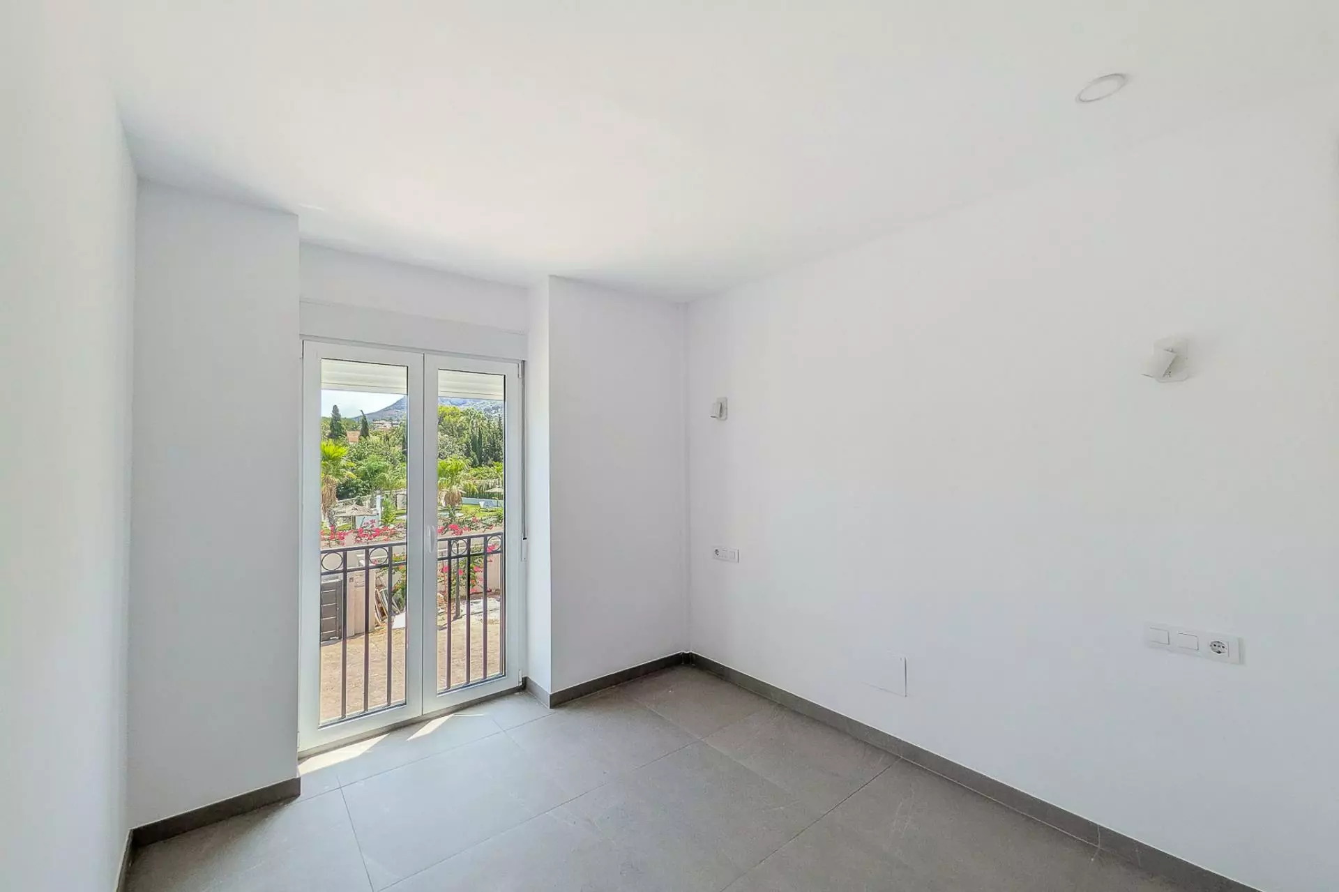 1-bedroom Apartment In Denia, Spain (53 M²)