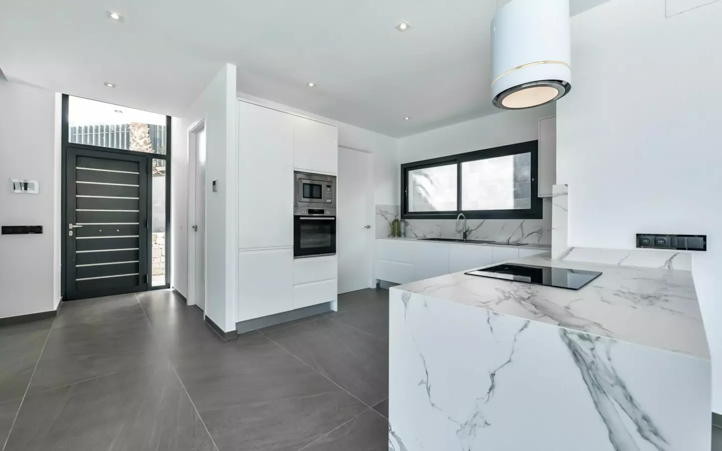 3-bedroom Villa In Jávea – Xàbia, Spain (374 M²)