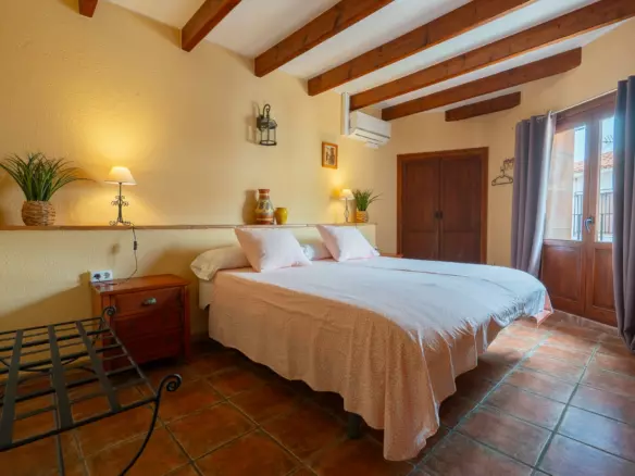 6-bedroom Commercial Unit In Sagra, Spain (426 M²)