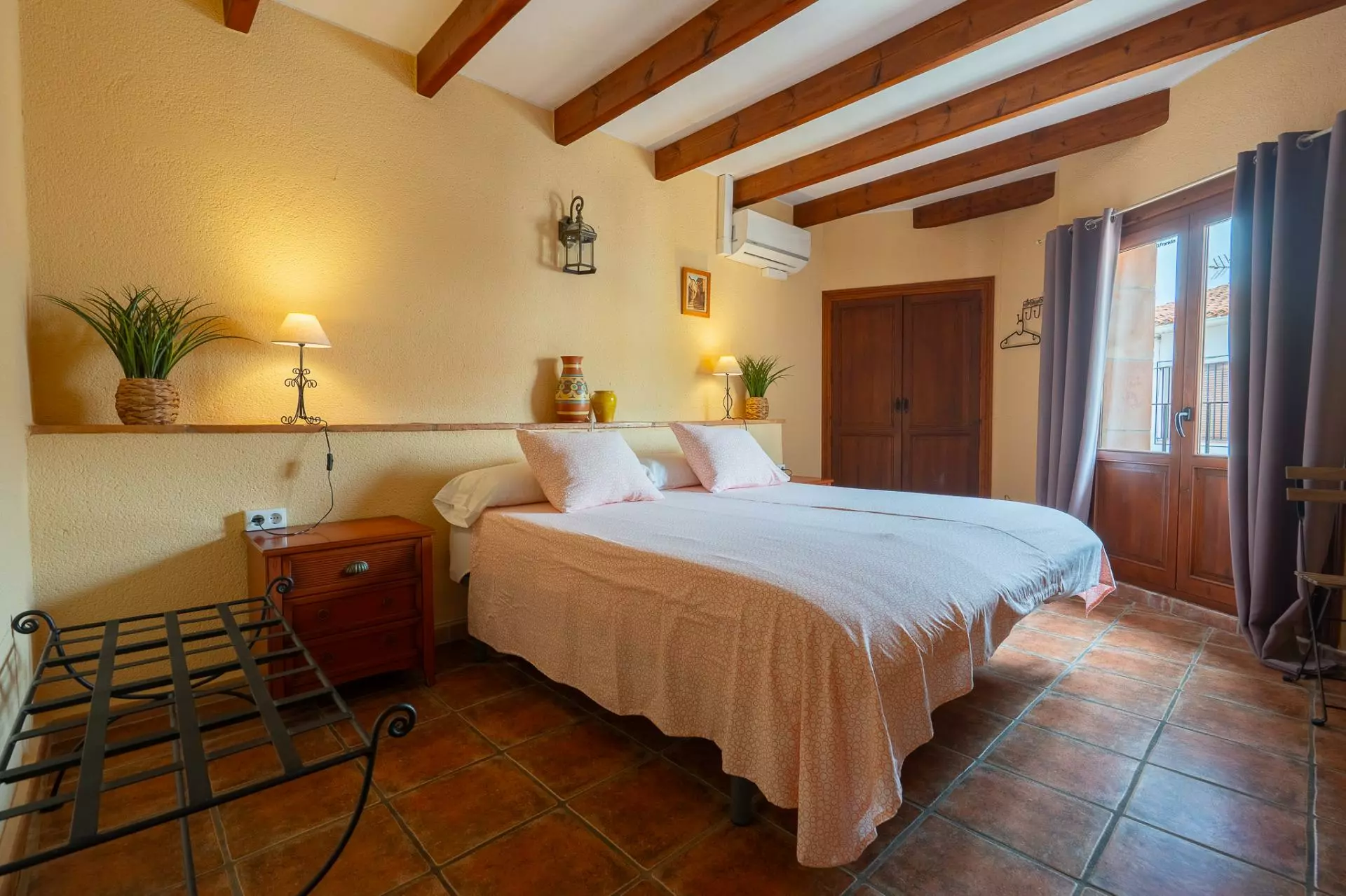 6-bedroom Commercial Unit In Sagra, Spain (426 M²)