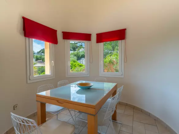 3-bedroom Villa In Jávea – Xàbia, Spain (255 M²)